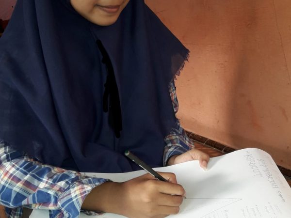 SMP Yabujah Melaksanakan Kegiatan Belajar Dirumah