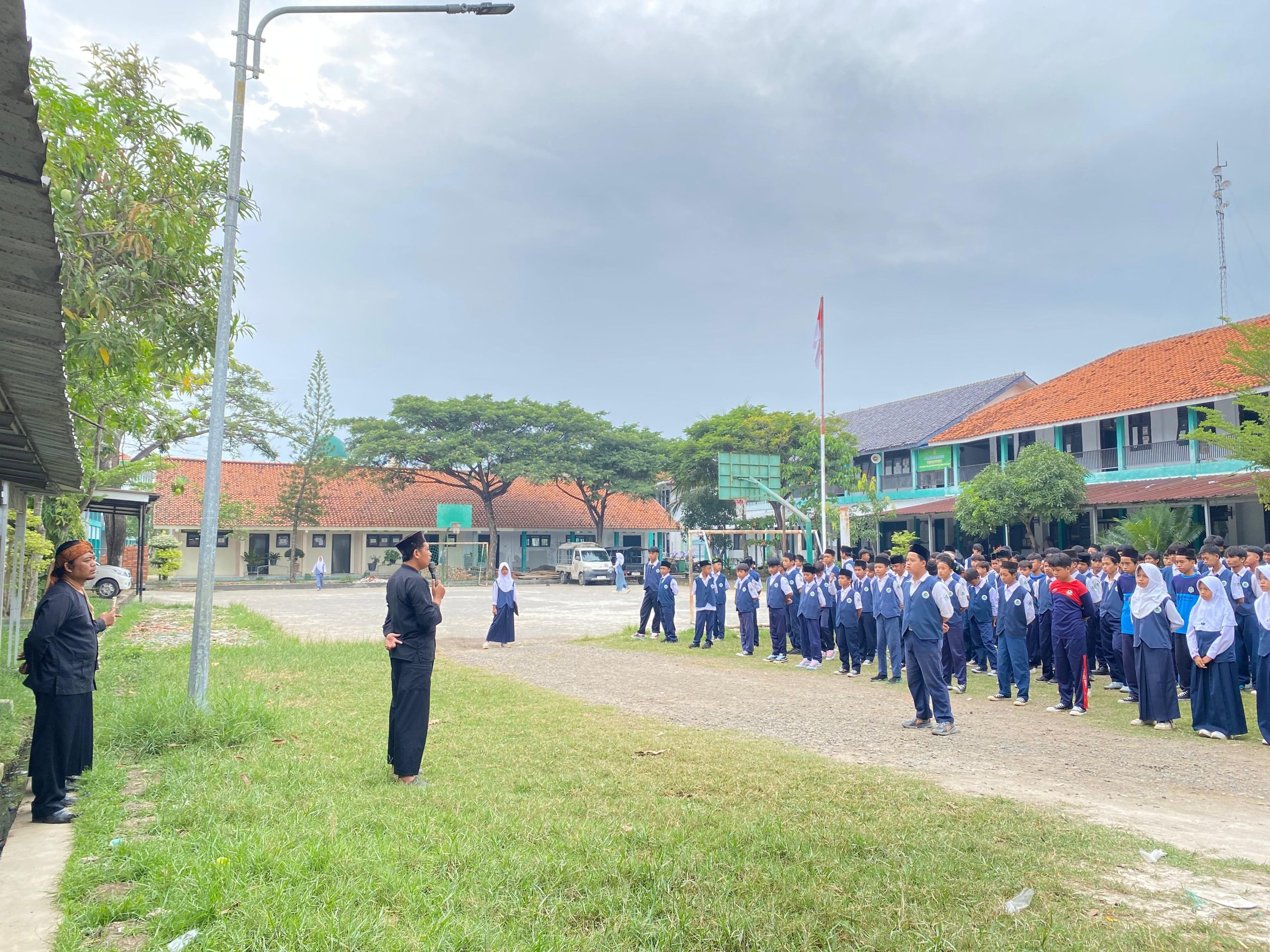 Upacara Memperingati Hari Sumpah Pemuda ke 97 Tahun
