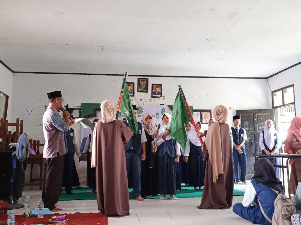 Pelantikan IPNU dan IPPNU SMP Yabujah Segeran Masa Khidmat 2025–2026 Berlangsung Khidmat